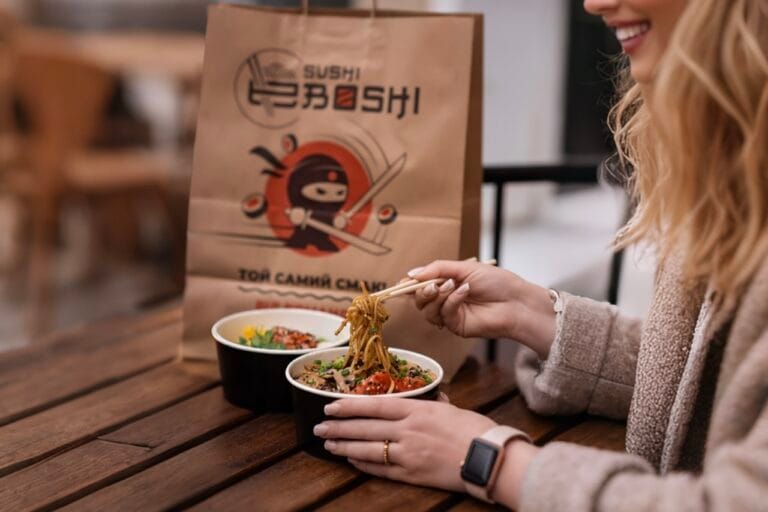 Замовити лапшу Wok на дім від Ебоші суші Южне