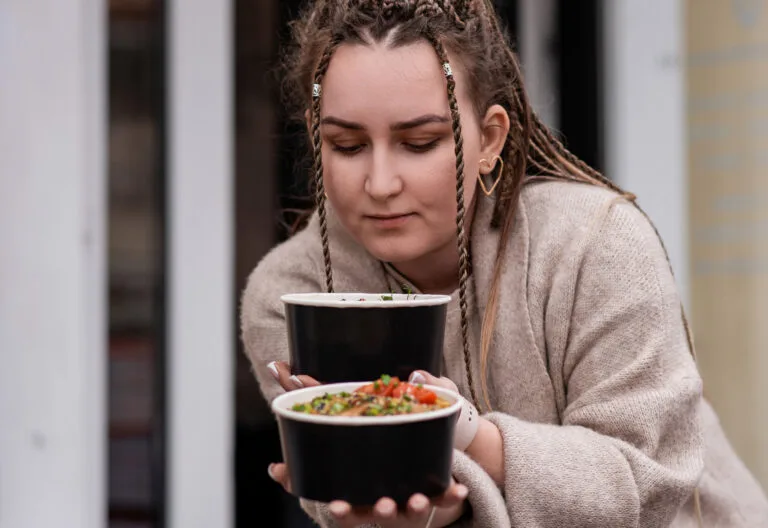 лапша вок доставка по южному від Eбoшi cушi Южне